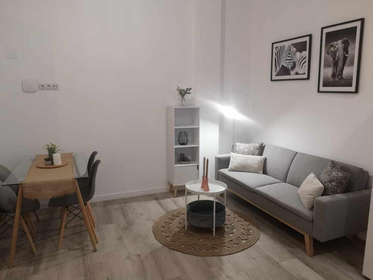 La Victoria Suites Malaga Ngoại thất bức ảnh