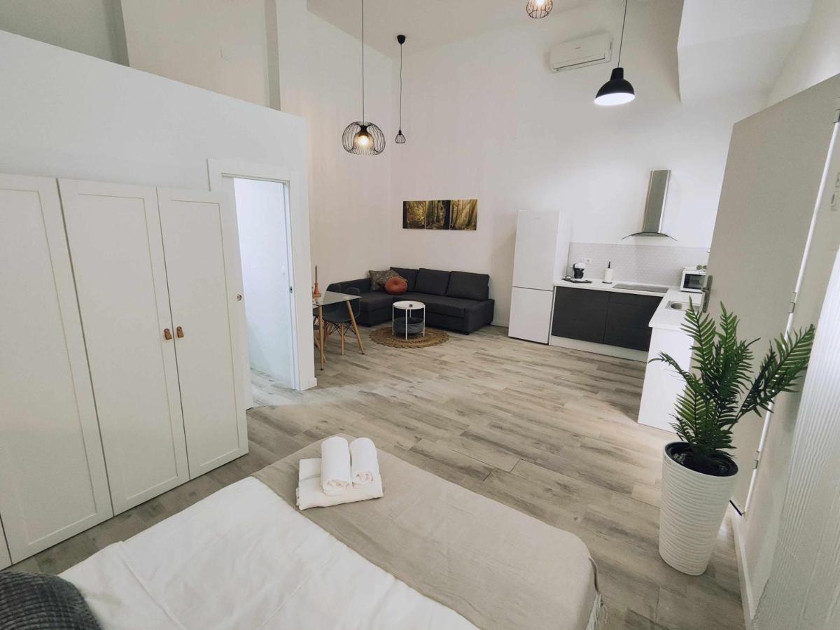 La Victoria Suites Malaga Ngoại thất bức ảnh